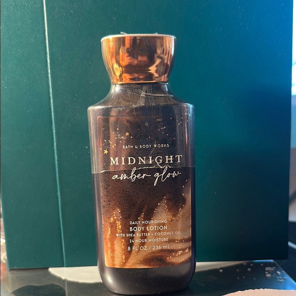 Bath & Body Works Midnight Amber Glow Lotion